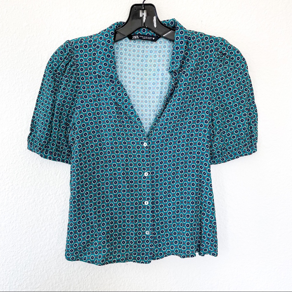 Zara Patterned Short Sleeve Button Down Blouse - Picture 1 of 5